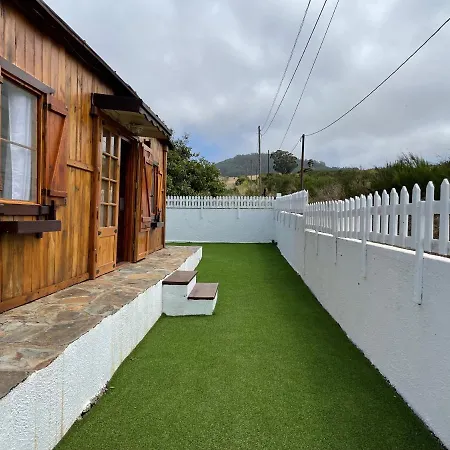 シャレー Agradable Mini Casa De Madera Con Jardin Amplio サン・クリストバル・デ・ラ・ラグーナ